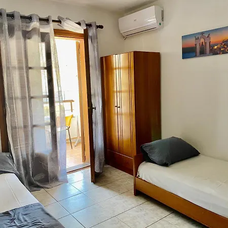 Paradiso Ierisos Apartment *